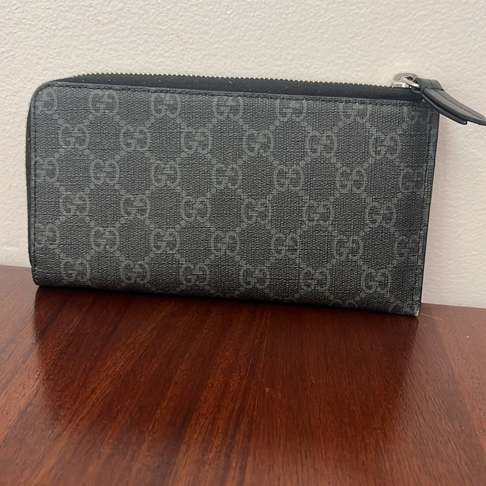 ❌SOLD❌Gucci Supreme King Snake Wallet - Picture 3 of 9